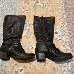 Women’s dress zip boot. Black. Barely worn. Very soft.